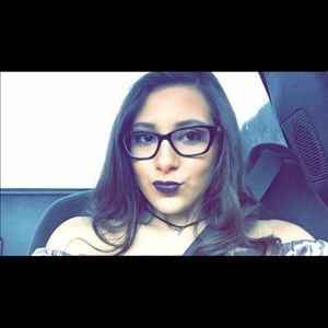 Meet your Posher, Kallie